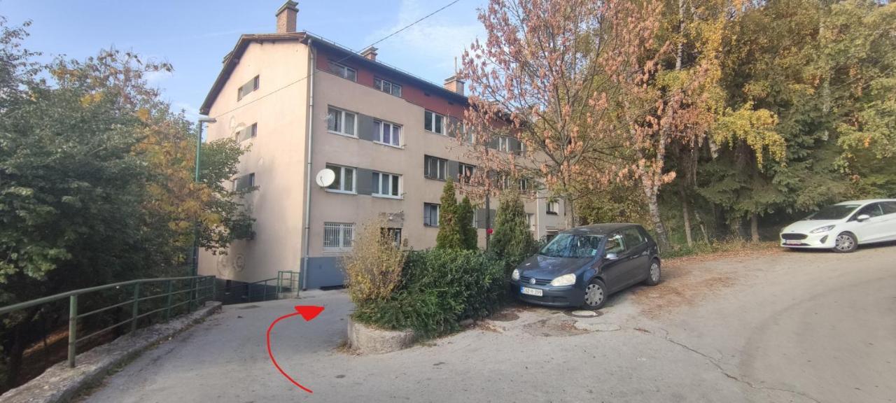 Small Modern Apartment With Parking Place Sarajevo Exterior photo